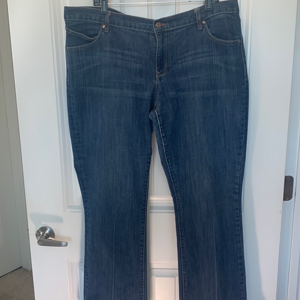 Sz 18 old navy jeans 32” inseam